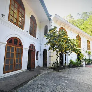 https://wathsala-inn.kandyhotelsnow.com