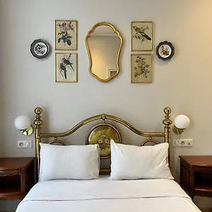 https://irin-hotel.fr-provencehotel.com